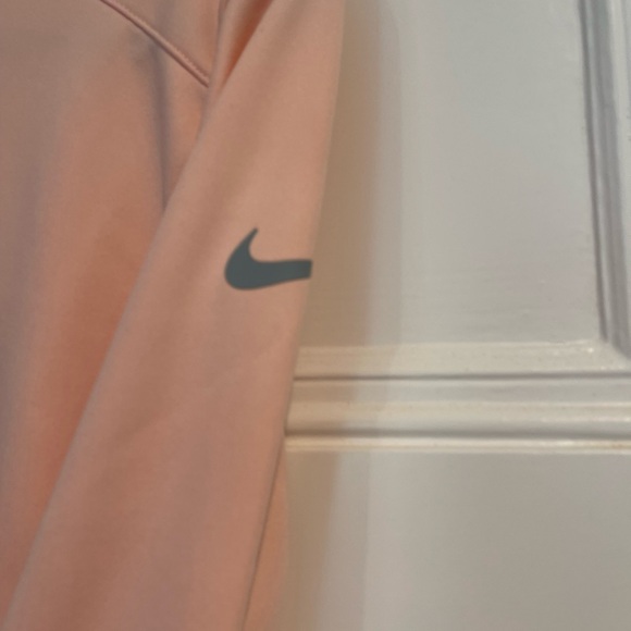 NWOT Nike Ladies Medium Golf Pullover - Picture 5 of 10